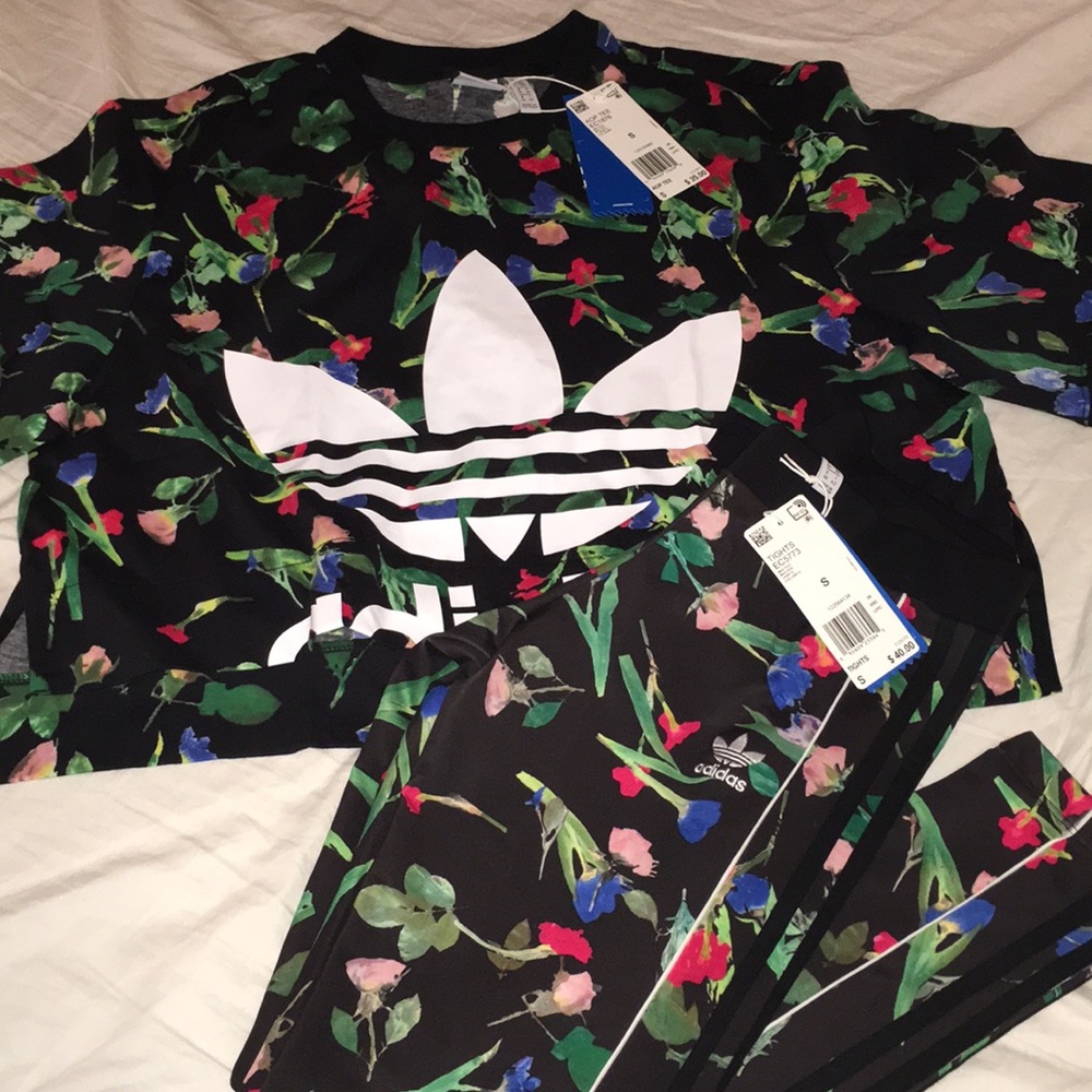 Adidas crop t-shirt with matching tights size S